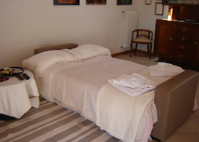 A 7 Km Da Salo\' Casa Del Sole Mansarda