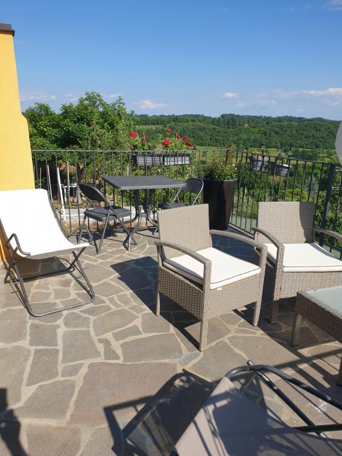Apartment A 7 Km Da Salo' Casa Del Sole Mansarda