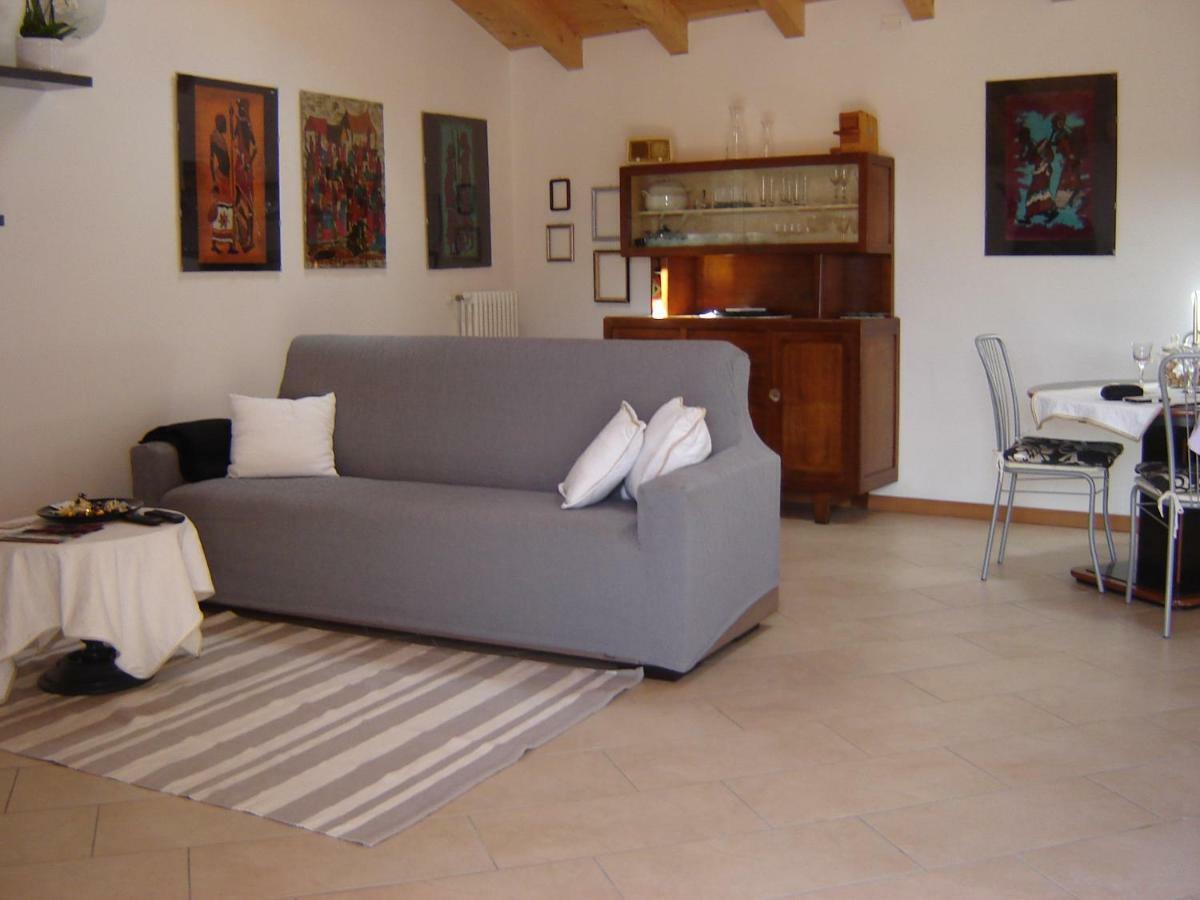 A 7 Km Da Salo' Casa Del Sole Mansarda Apartment *