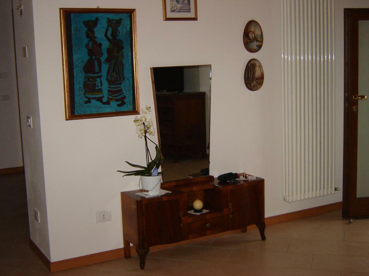 A 7 Km Da Salo' Casa Del Sole Mansarda *